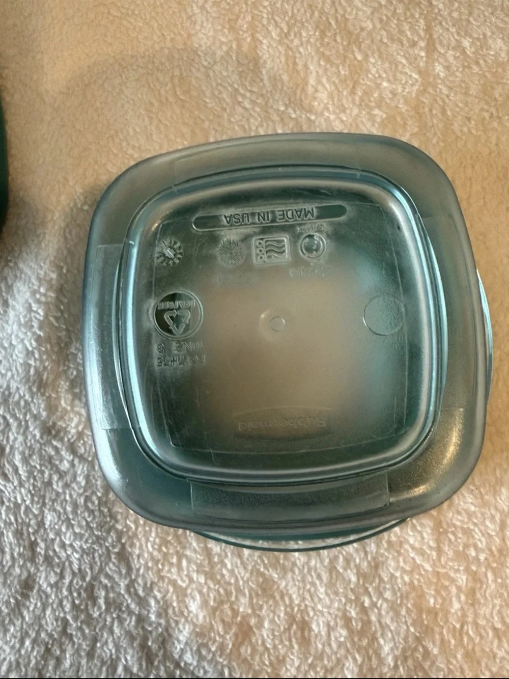 Rubbermaid Premier Swirl with Snap Stack Lid Teal Lot of 8 EUC Food Storage